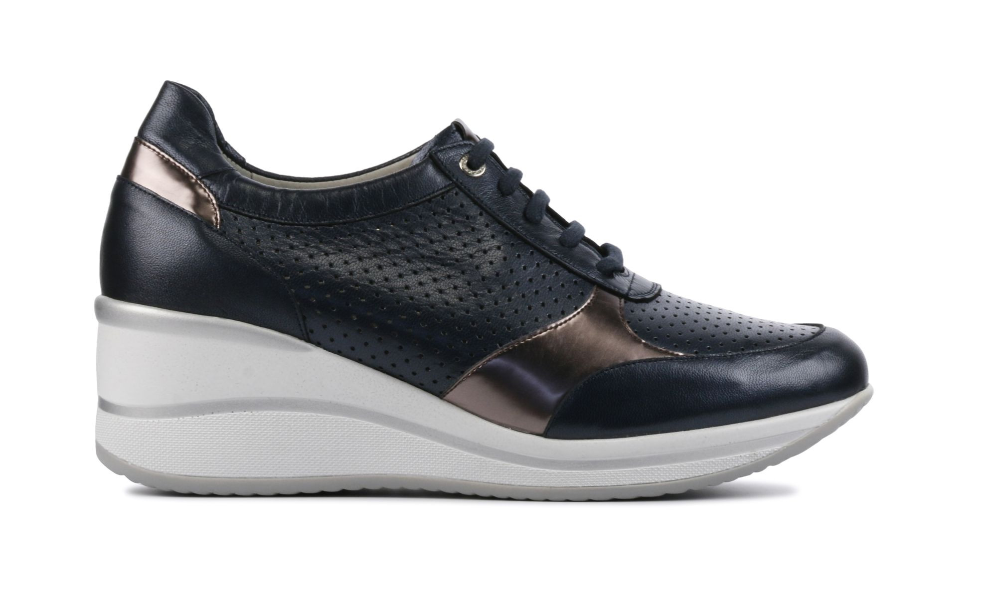 Capobella Dames Sneakers Zilver mesh combi wedge sneaker | Van den Assem