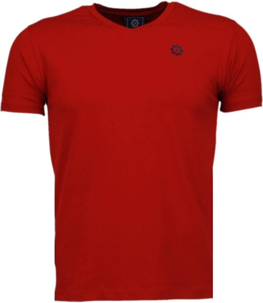 Local Fanatic Basic t-shirt