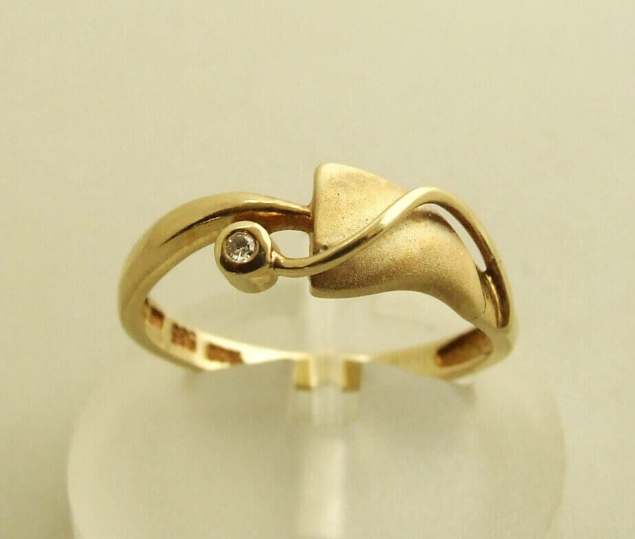 Afbeelding van Atelier Christian 14 karaat ring met diamant