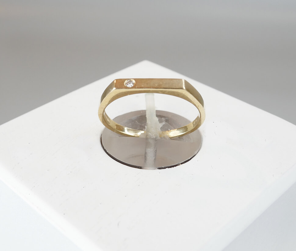 Afbeelding van Christian Gouden smalle ring met diamant