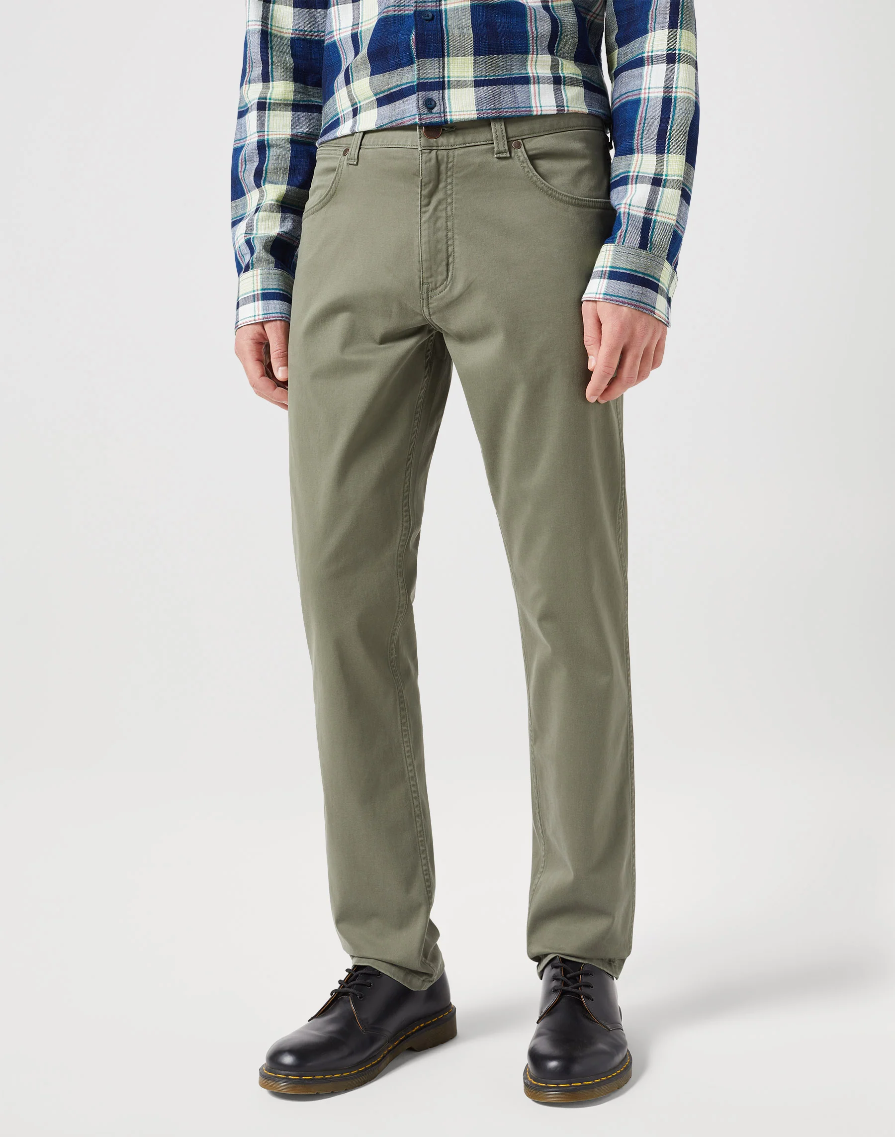 Wrangler Greensboro 803 heren regular-fit dusty olive