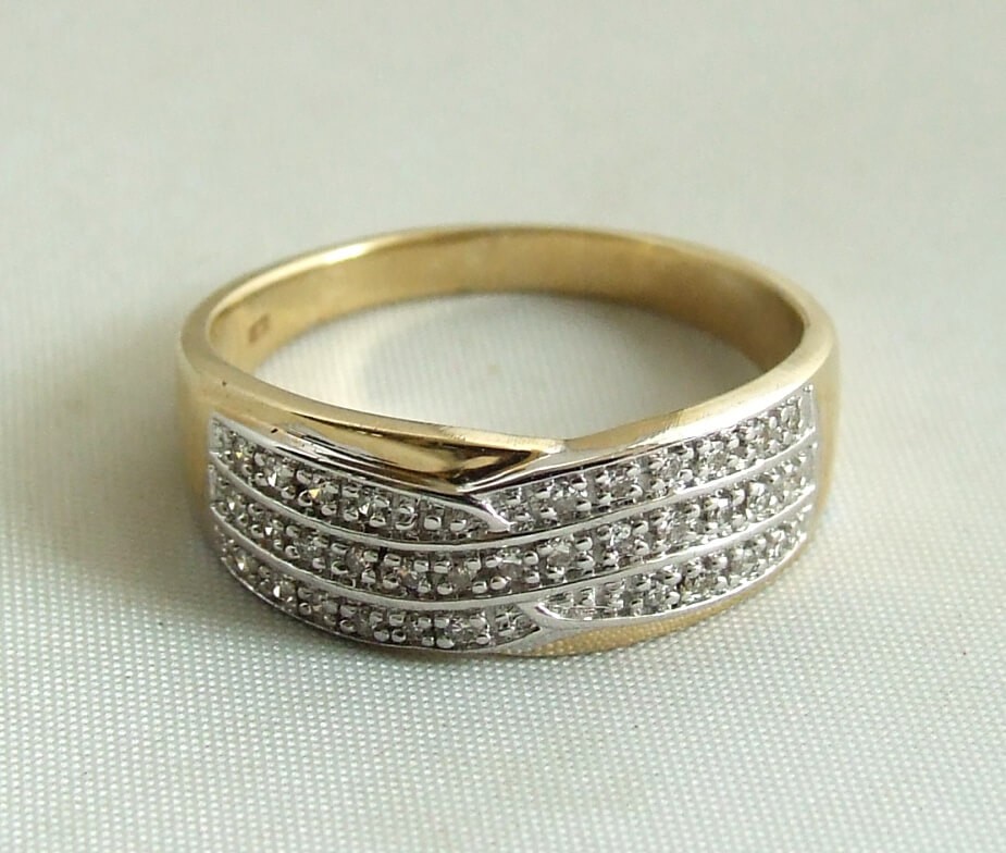 Afbeelding van Christian 14 karaat gouden ring met diamanten