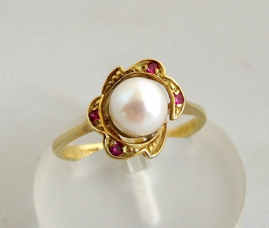 Afbeelding van Christian Gouden ring met parel en robijn