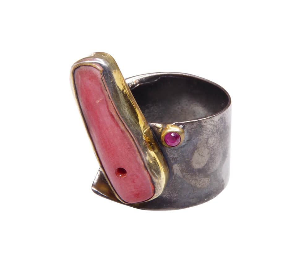 Afbeelding van Christian Zilveren ring met bloedkoraal en robijn