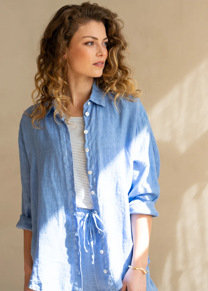 Afbeelding van Simple Latina blouse cornflower blue