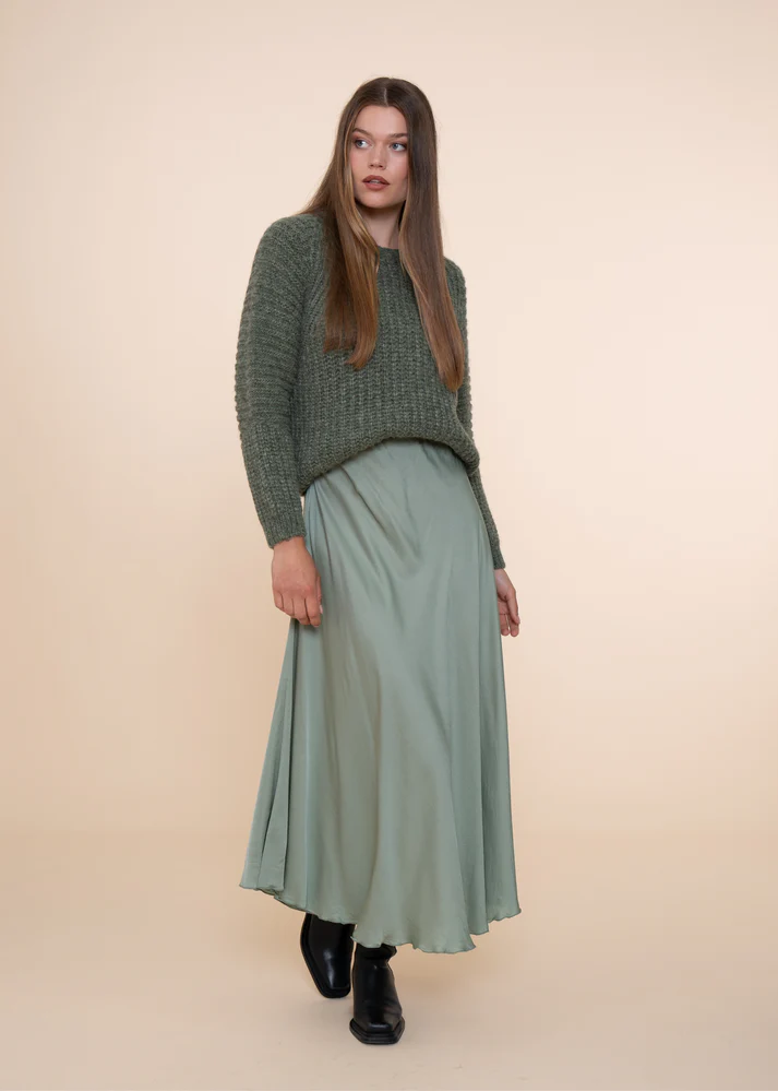 Simple Flach skirt stone green