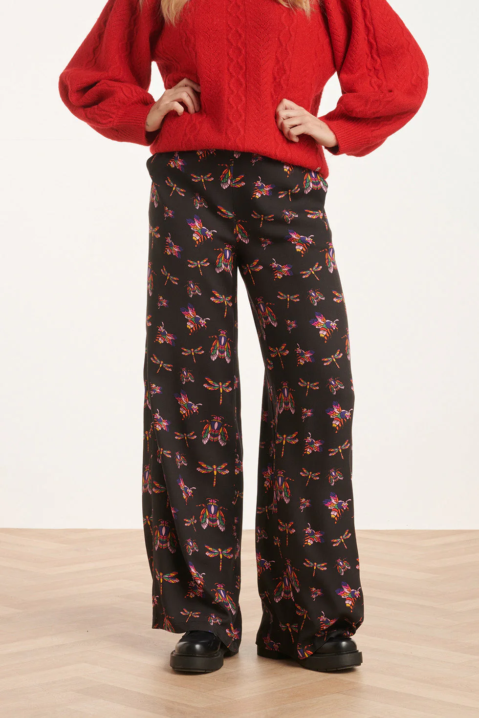 Smashed Lemon 24505 e wijde broek met vrolijke insectenprint |