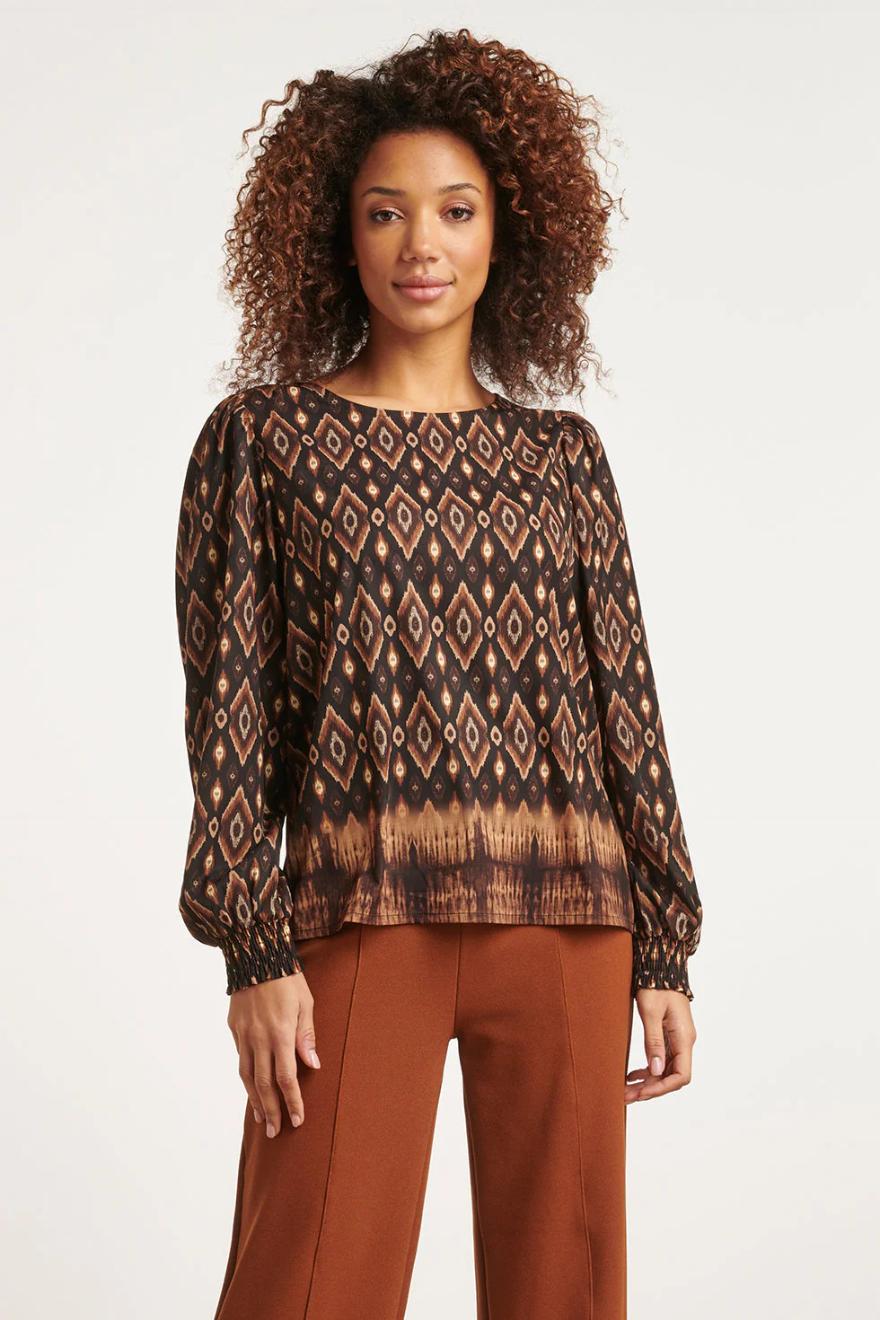 Smashed Lemon 23659 dames top met tribal print in zwart en bruine