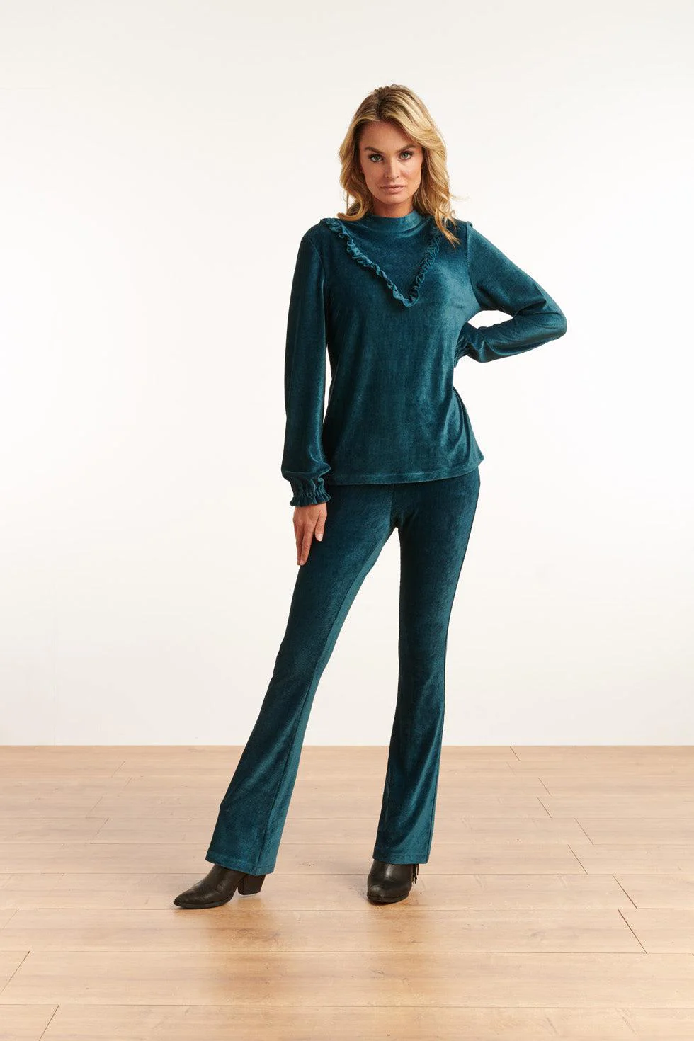 Smashed Lemon 22830 flared broek met rib fluweel in petrol