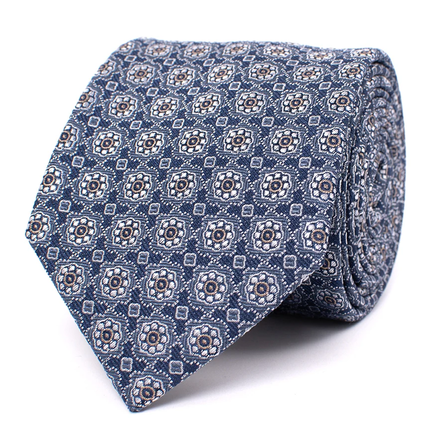 Tresanti Doroteo | silk tie with small medallion |