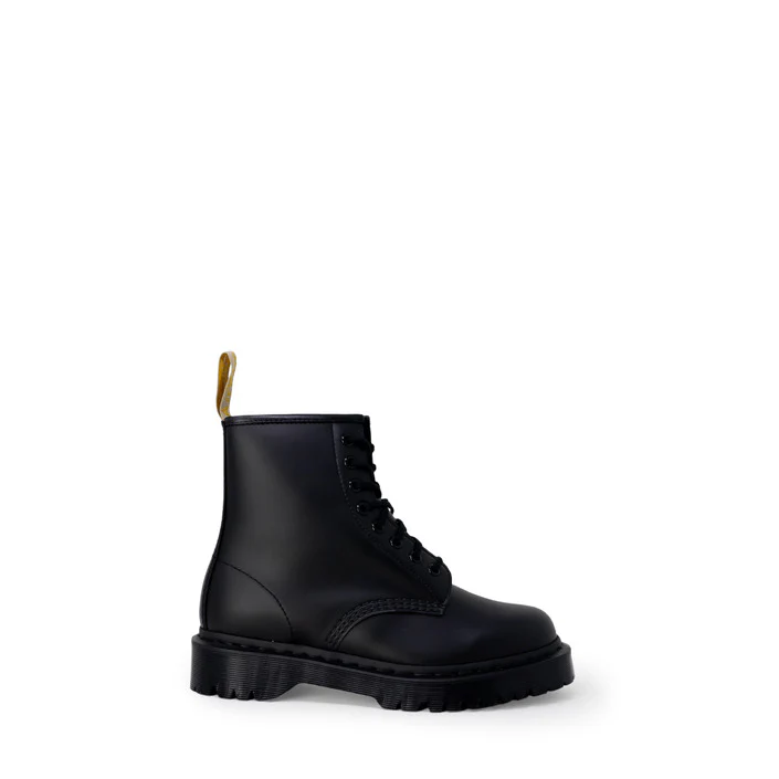 Dr. Martens Women boots