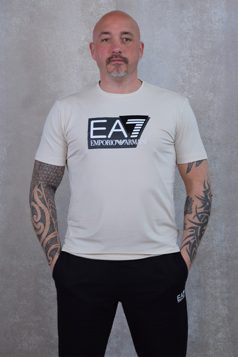 EA7 T-shirt