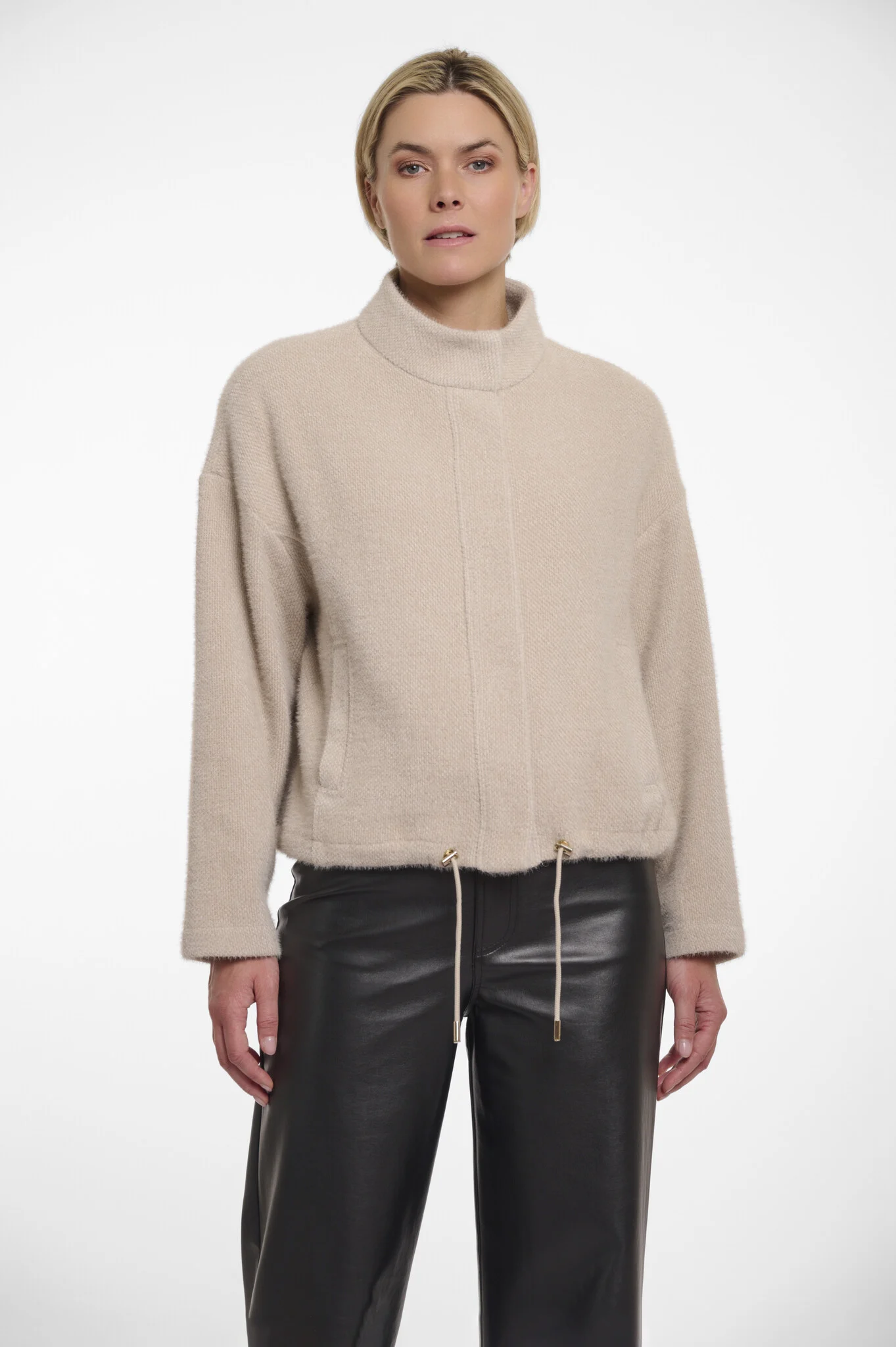 Rino & Pelle Levin.7002521 rino en pelle boxy jacket with snap closure fog grey