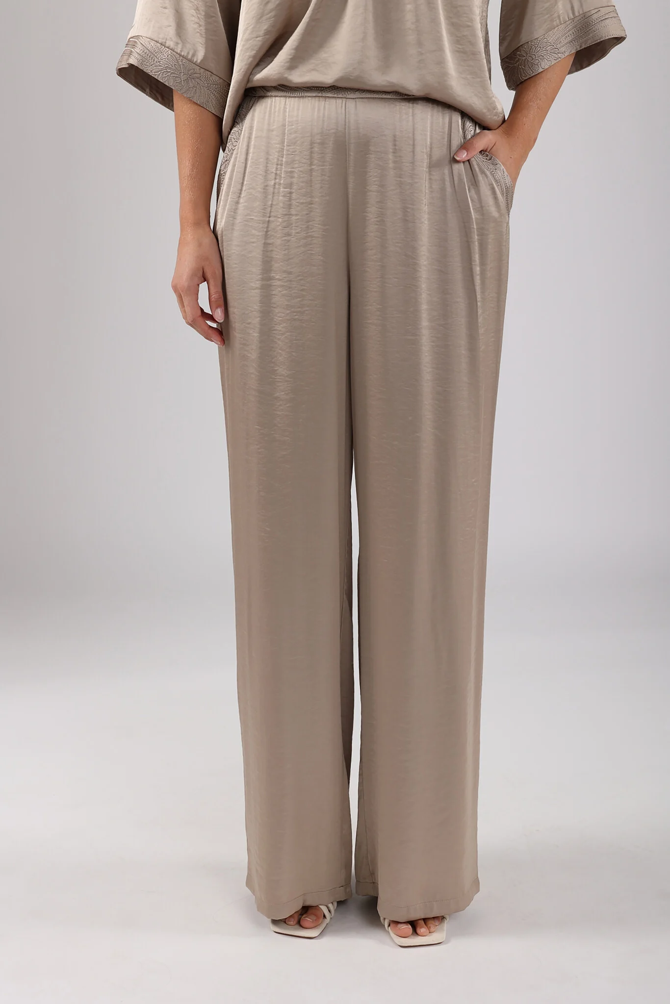 Nukus Nks09011 josephine pants silky