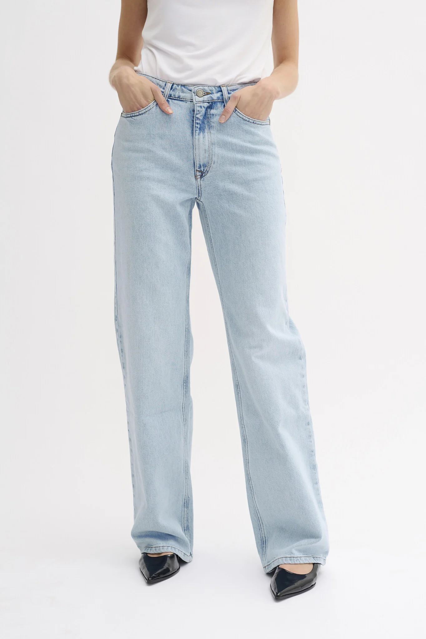 My Essential Wardrobe 10704222 35 the louis 139 high wide
