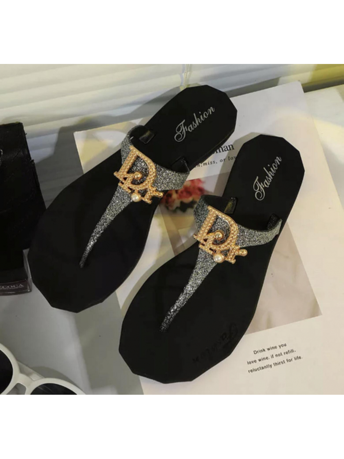 The Dezzy Factory Dezzy slippers