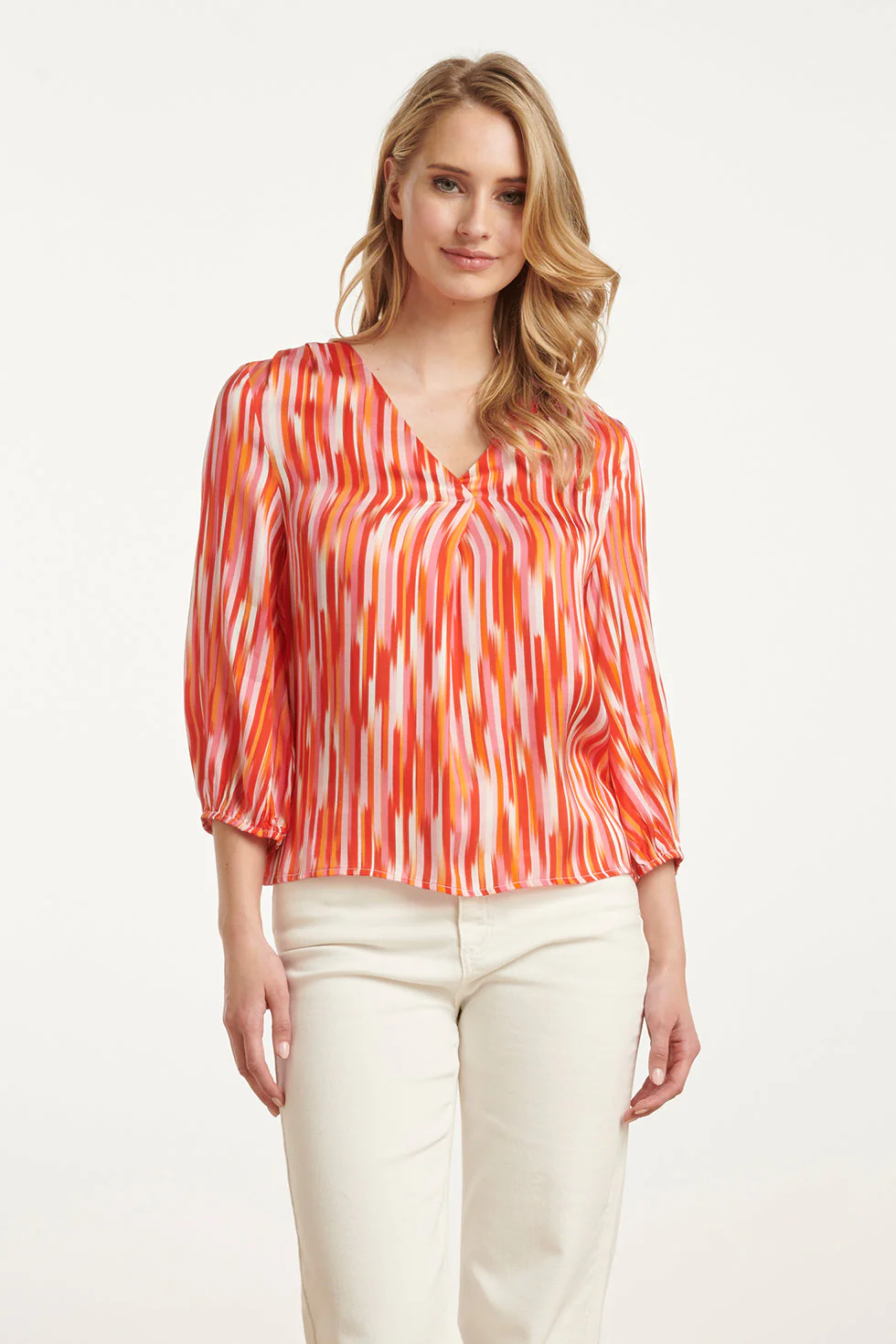 Smashed Lemon 25008 gestreepte v-hals satijn top |
