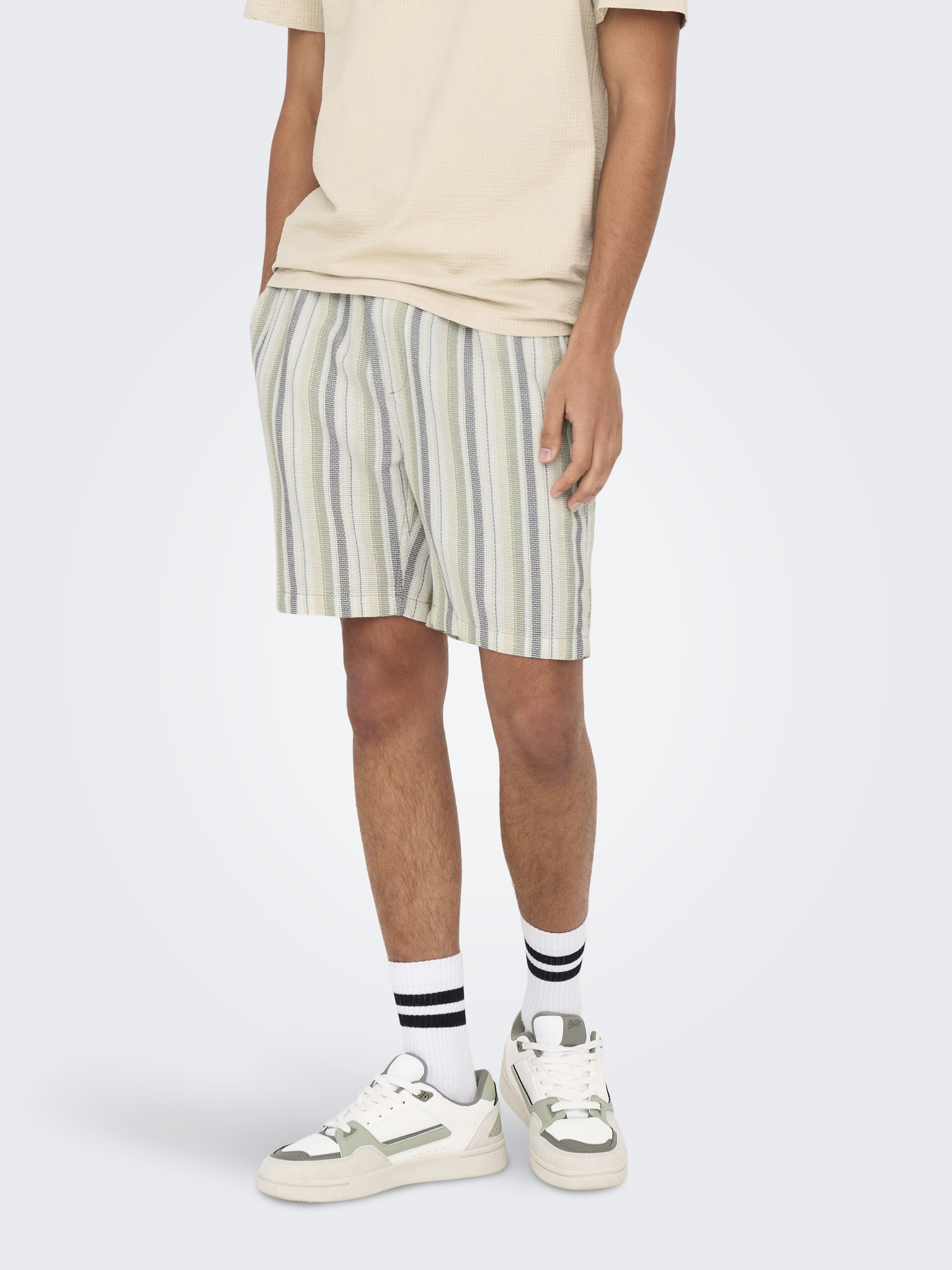 Only & Sons Onstrev life reg struc stripe short