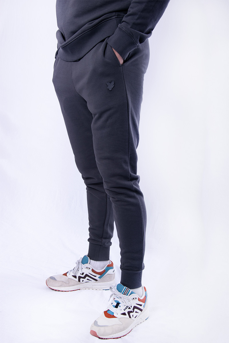Lyle and Scott Tonal eagle skinny sweatpant