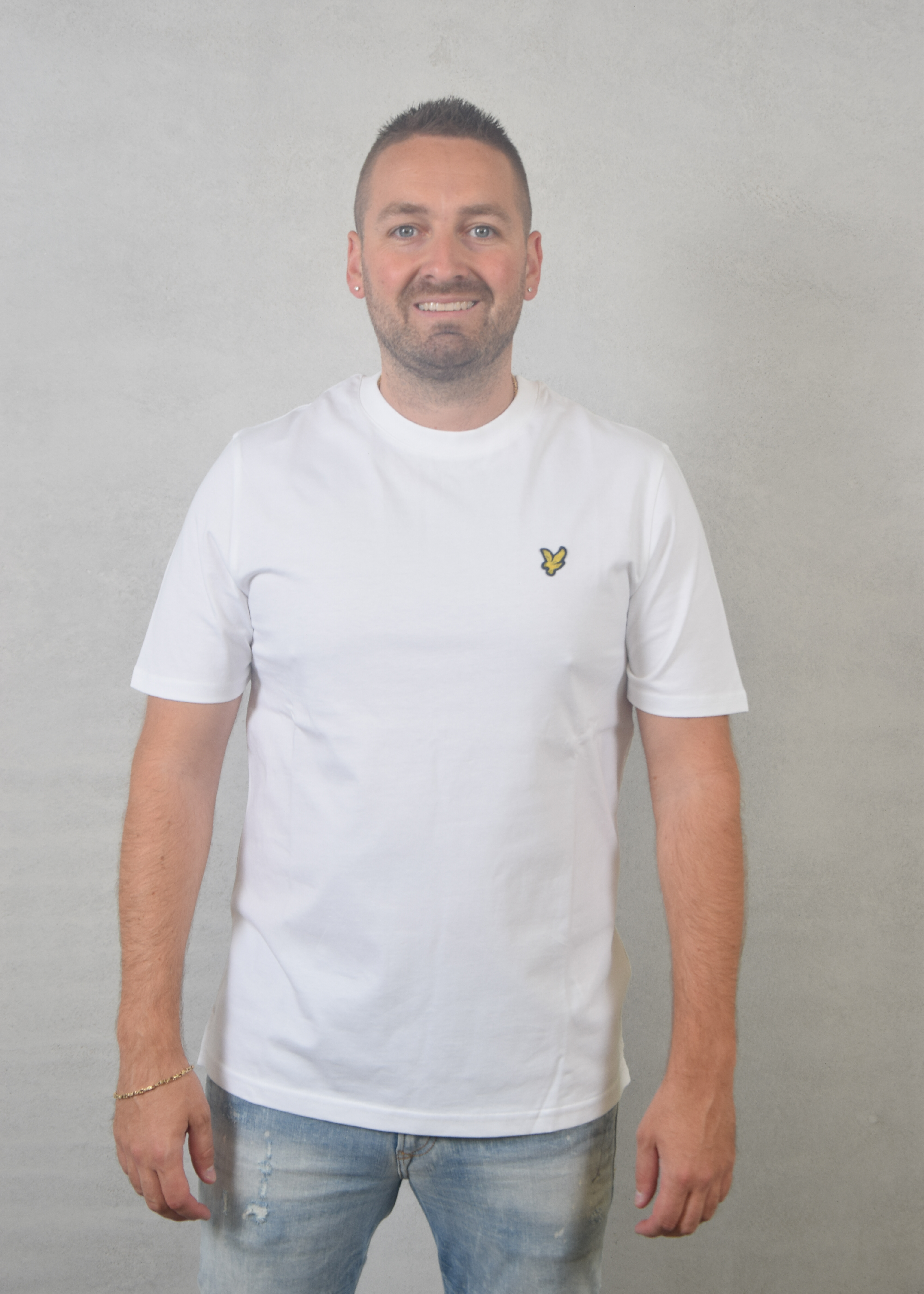 Lyle and Scott Scattered eagles graphic t-shirt