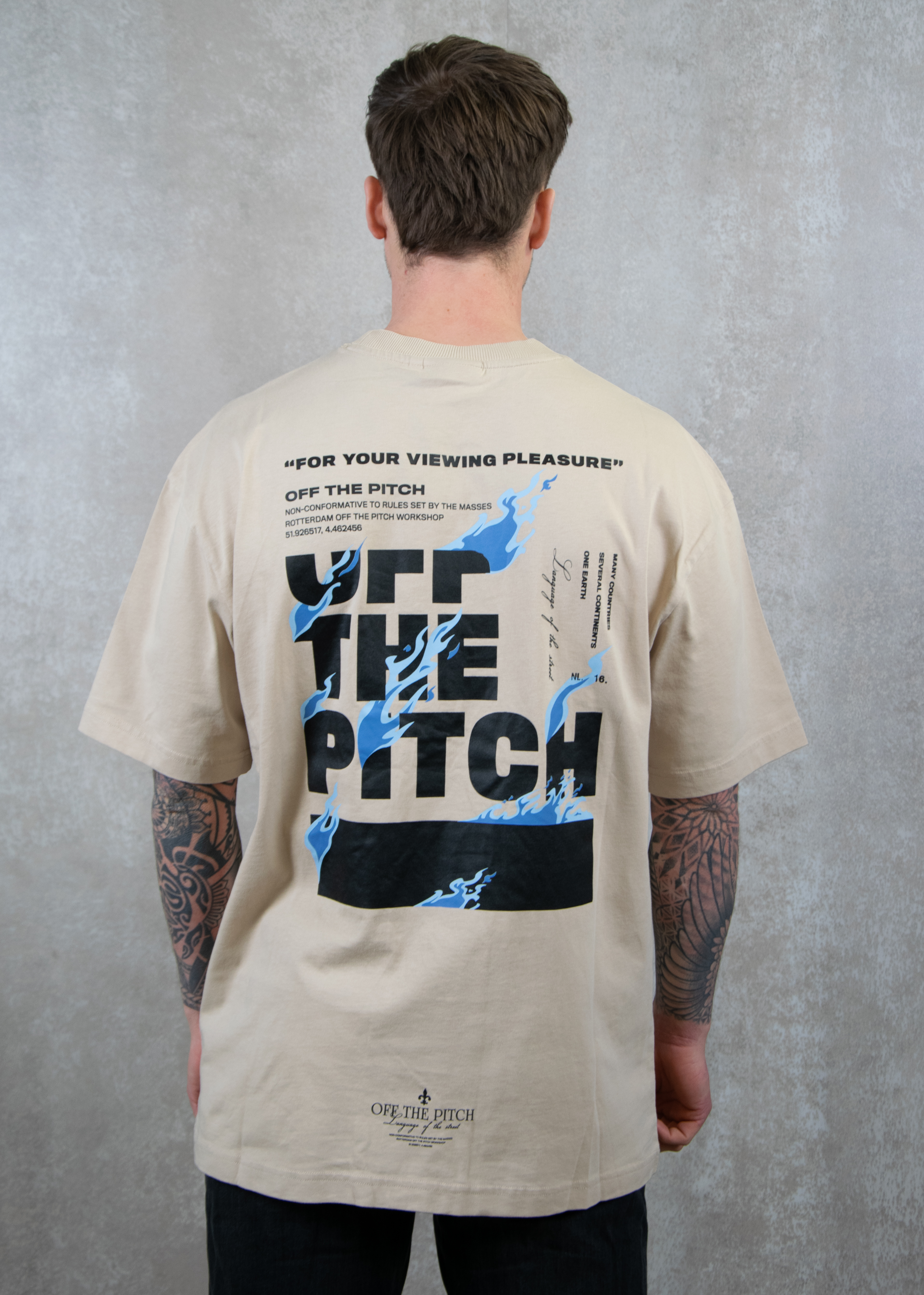 Off The Pitch Lit loose fit tee