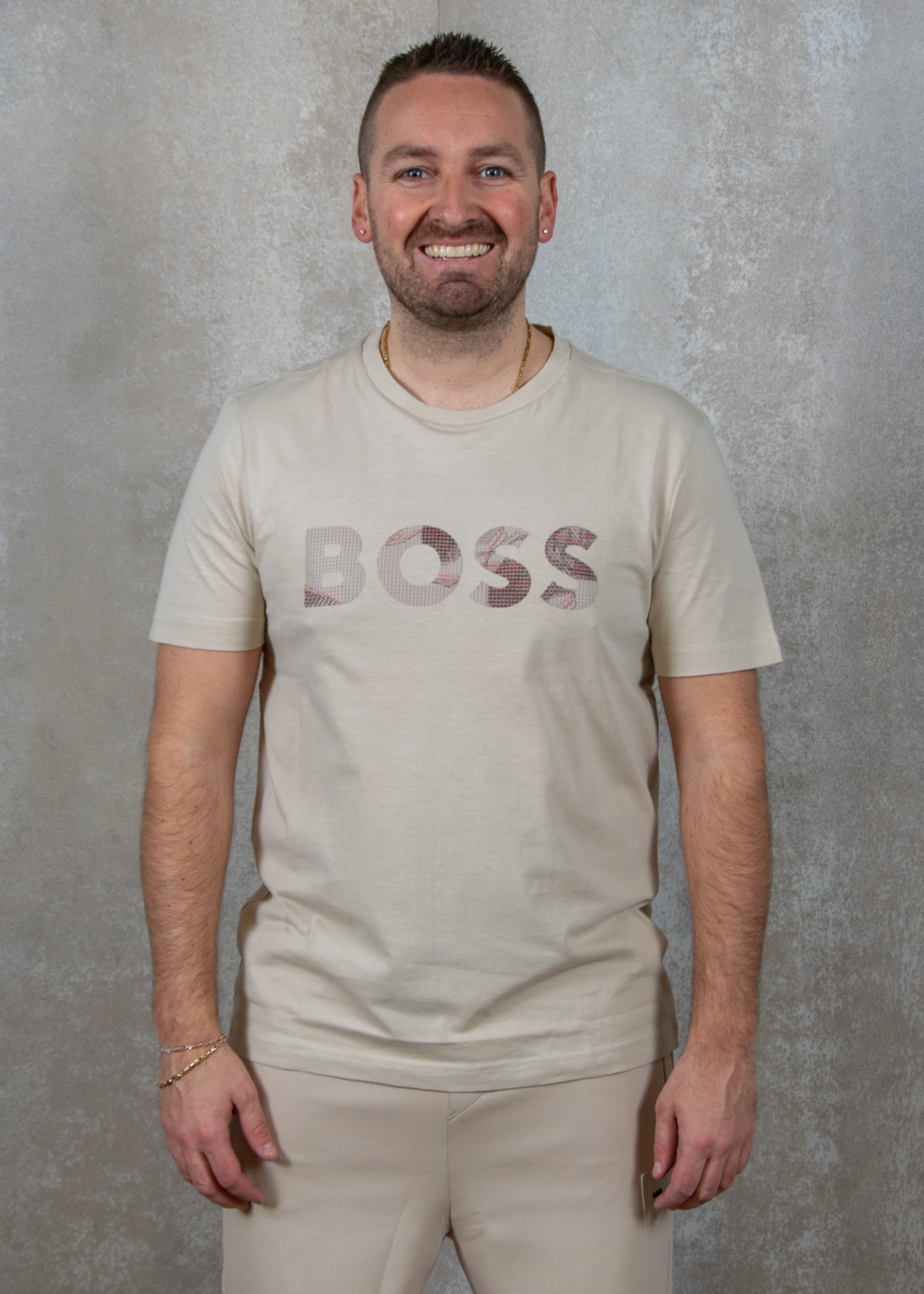Hugo Boss Tee logo glamping