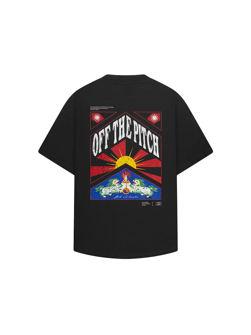 Off The Pitch Season oversized tee