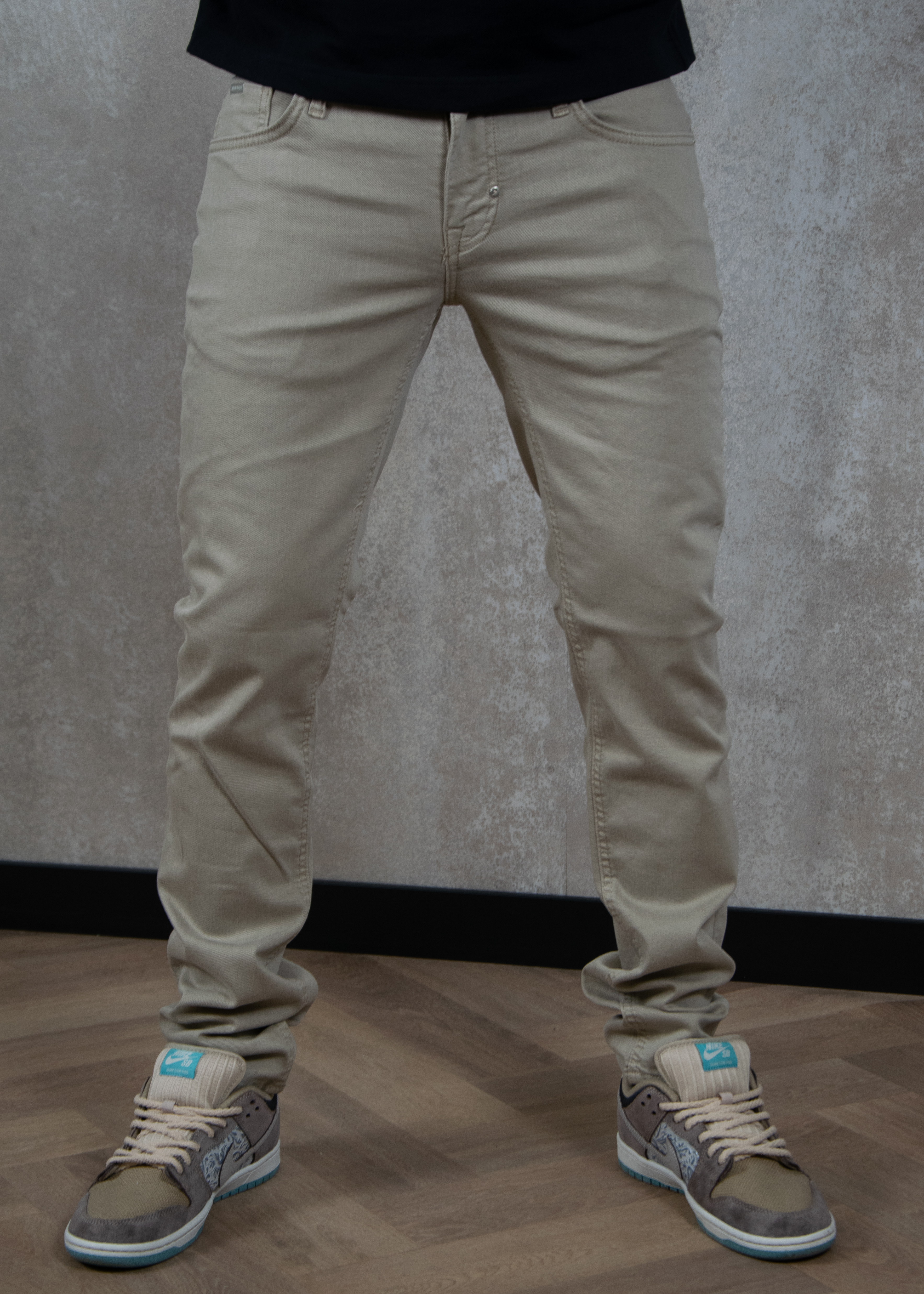 Antony Morato Ozzy tapered fit sand colour