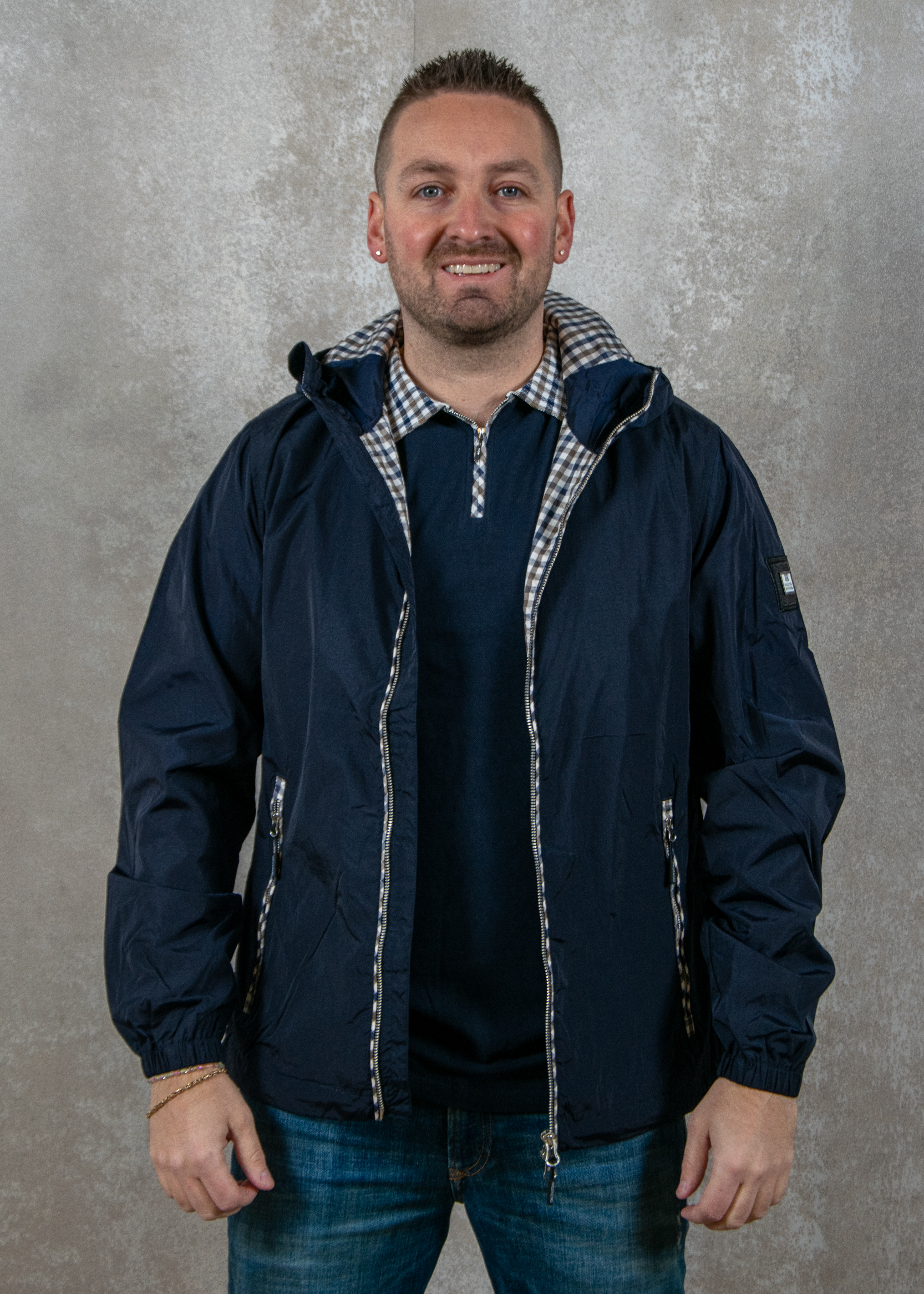 Weekend Offender Campania check