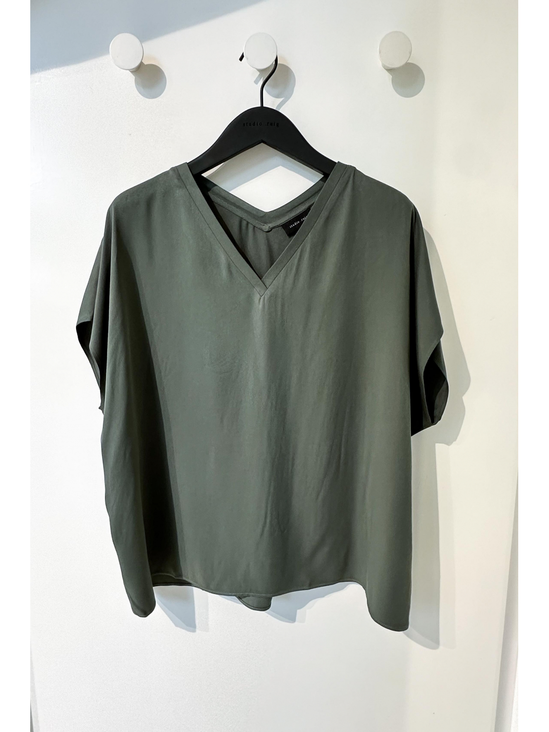 studio .ruig viscose top Tem