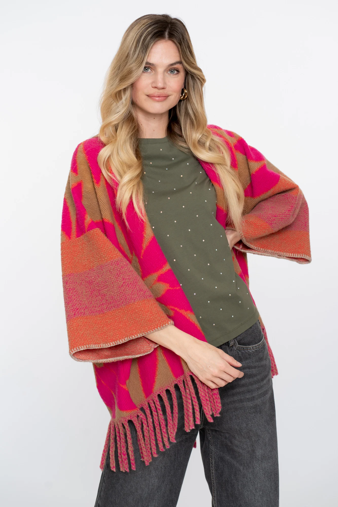 Geisha 54546-20 735 poncho flowers camel/fuchsia