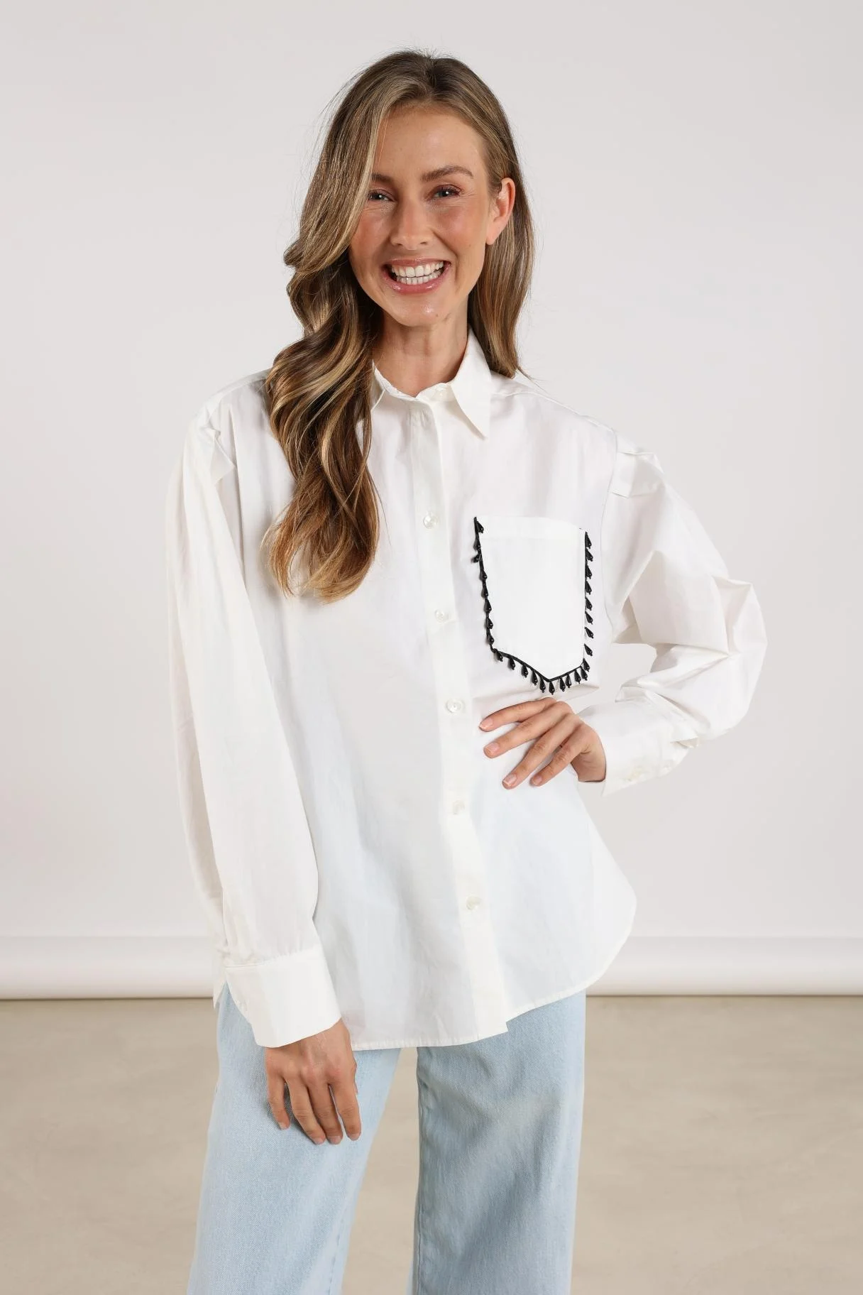 Nukus Nkf02072 17 laure blouse embroidery off white