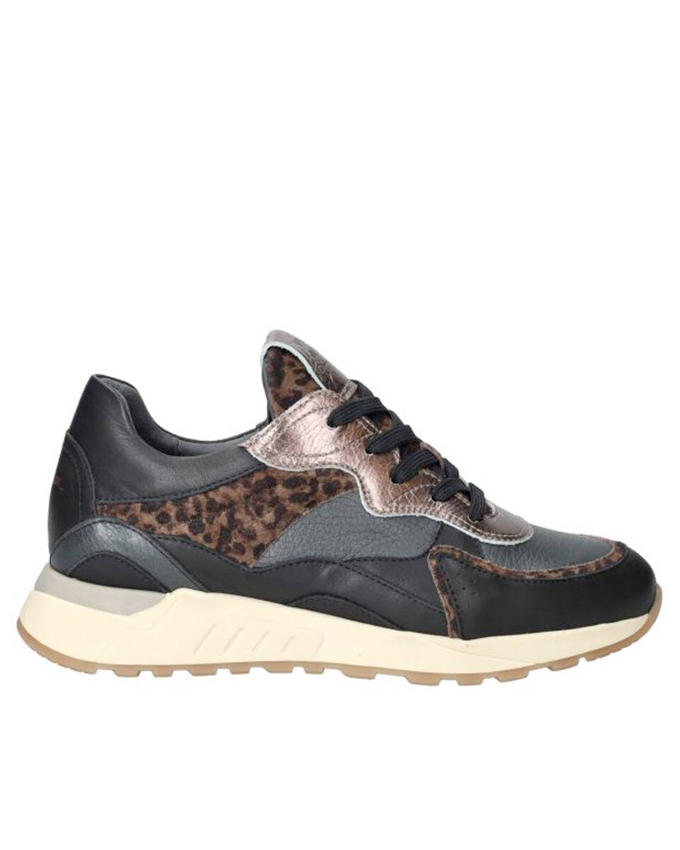 Piedi Nudi Sneakers nova