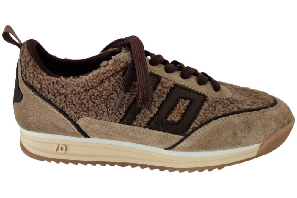 Back 70 Jogger ft12 sneaker