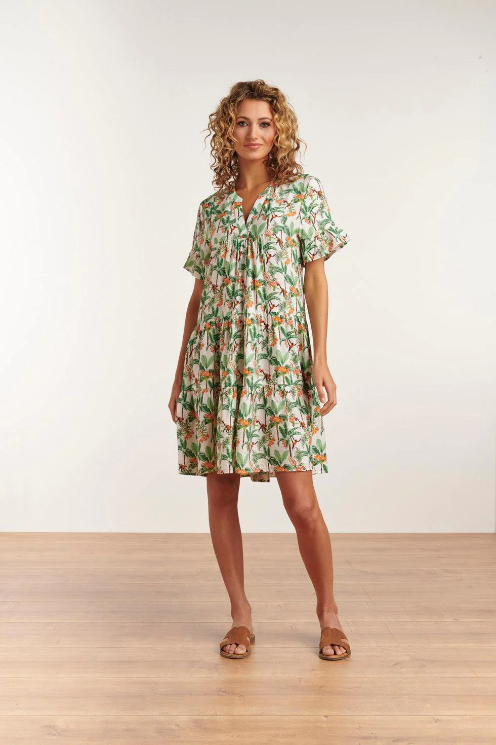 Smashed Lemon 23104 vrouwen vintage strandbloem jurk met korte mouwen |