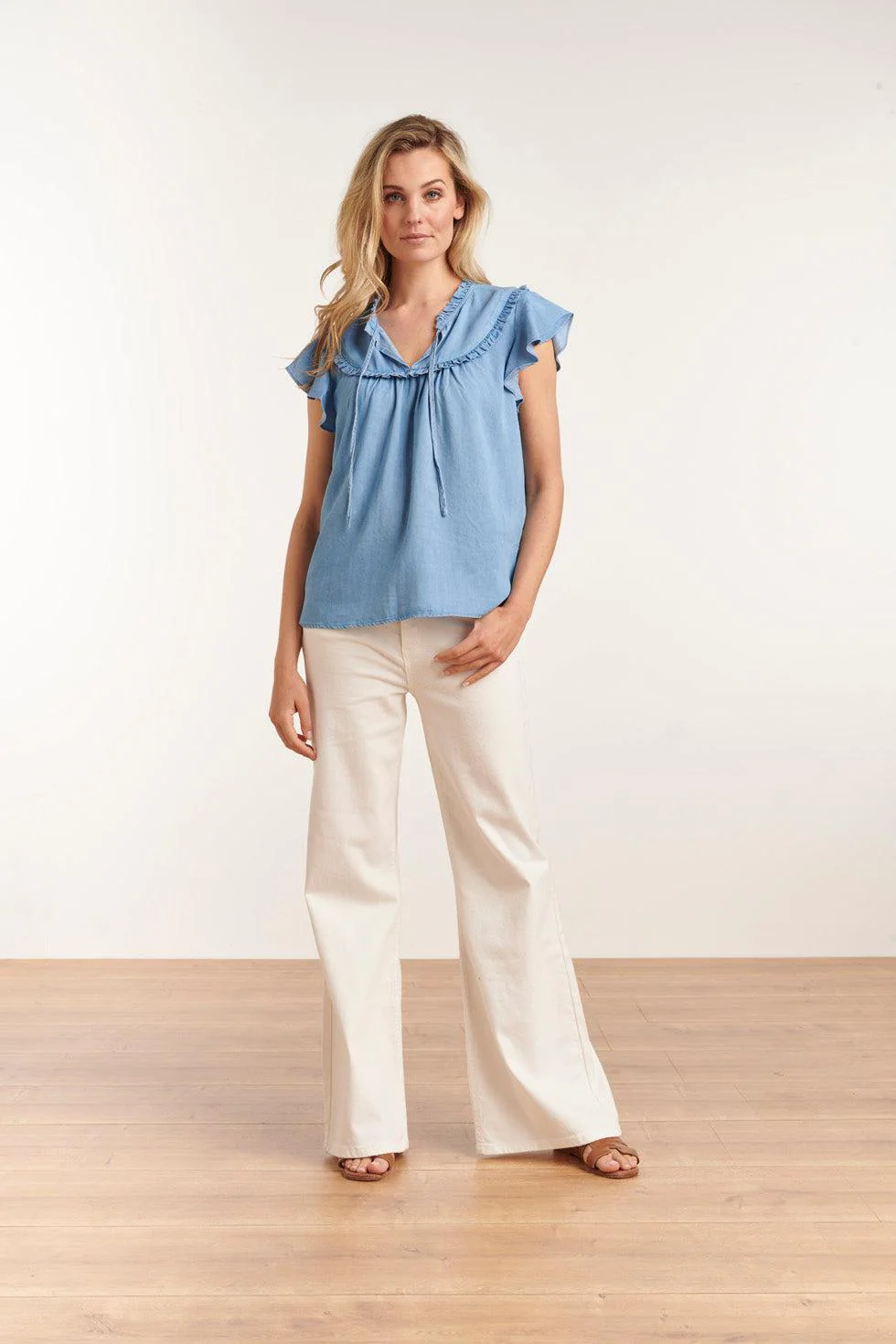 Smashed Lemon 23078 licht tencel top met vlindermouwenruches |