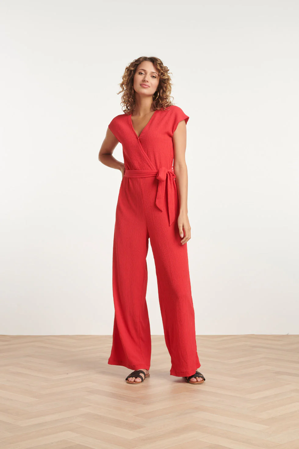 Smashed Lemon 24083 lange aansluitende jumpsuit |