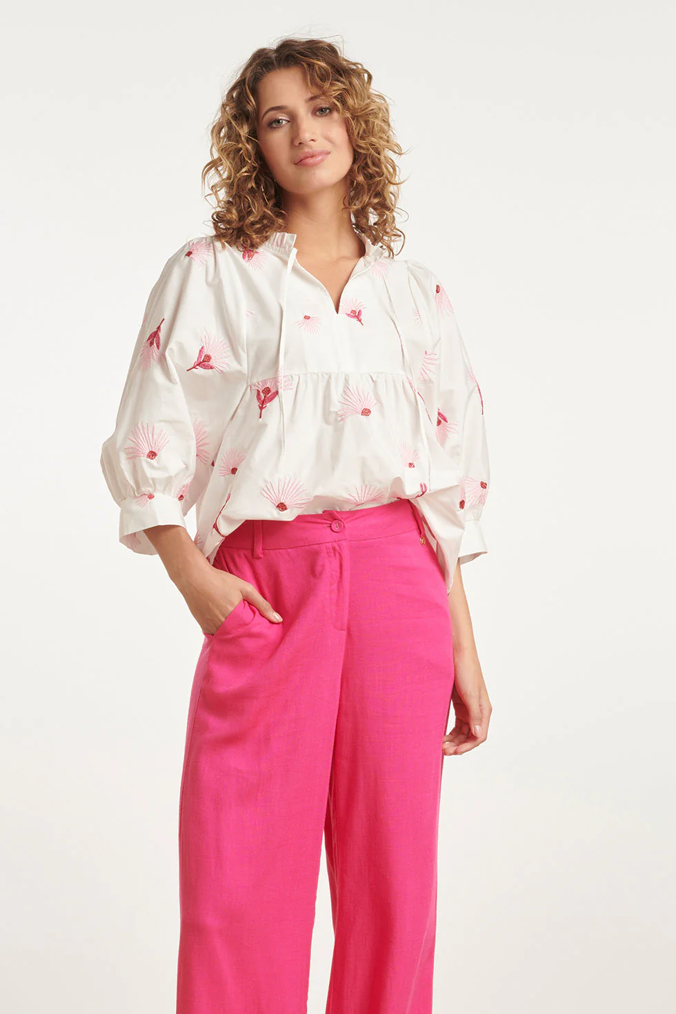 Smashed Lemon 24082 geborduurde bloemen top |