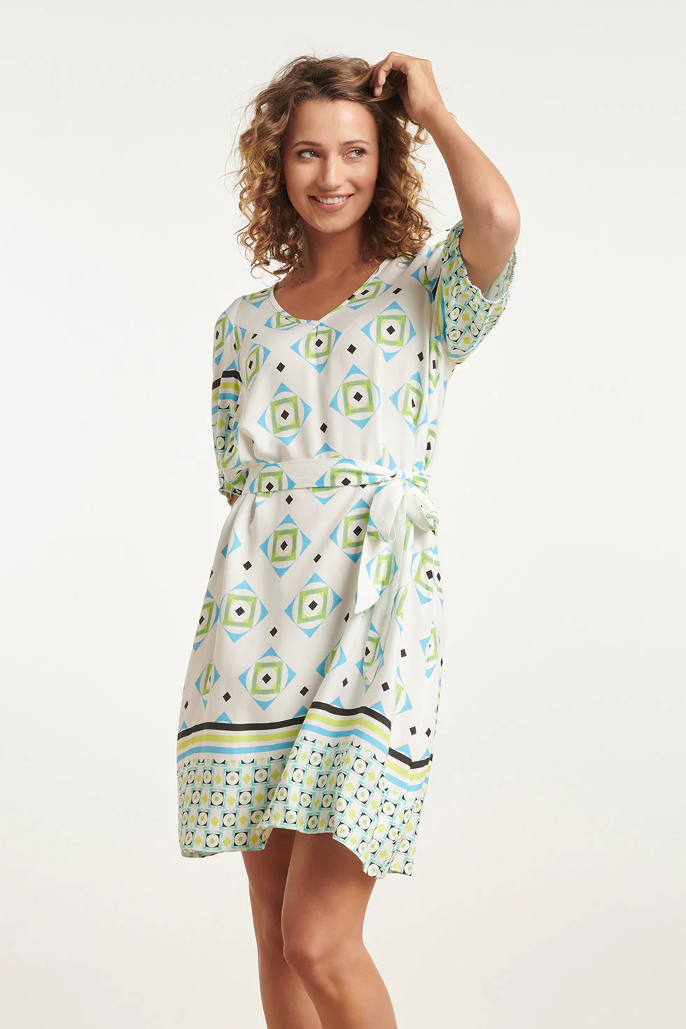 Smashed Lemon 24072 zomerjurk met korte pofmouwenv-hals |
