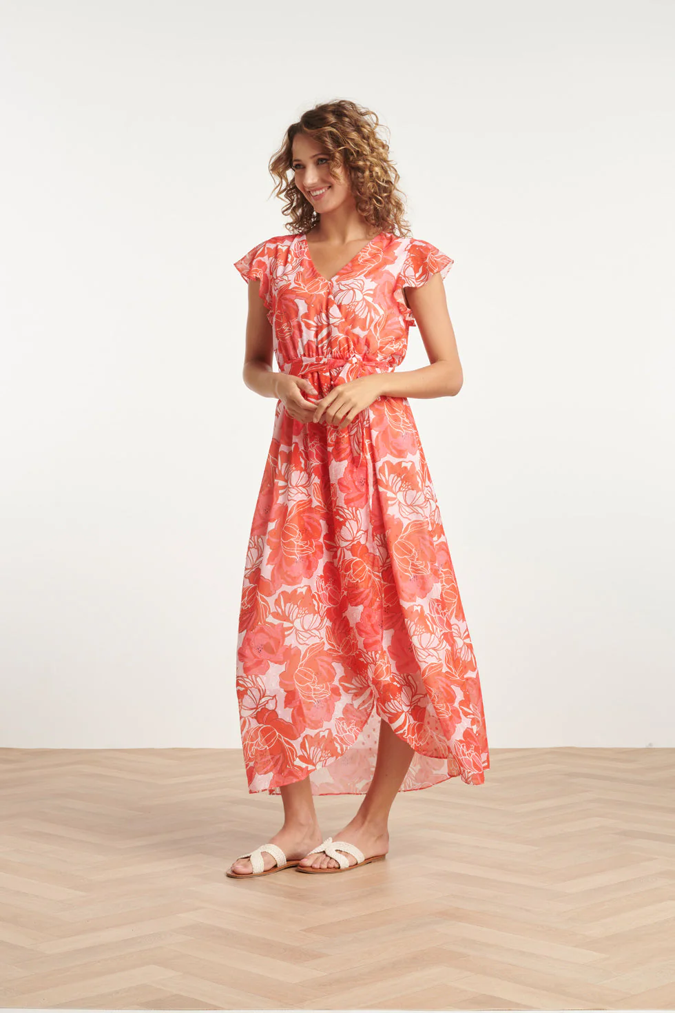 Smashed Lemon 24008 bloemenpracht chiffon jurk met ruchesceintuur |