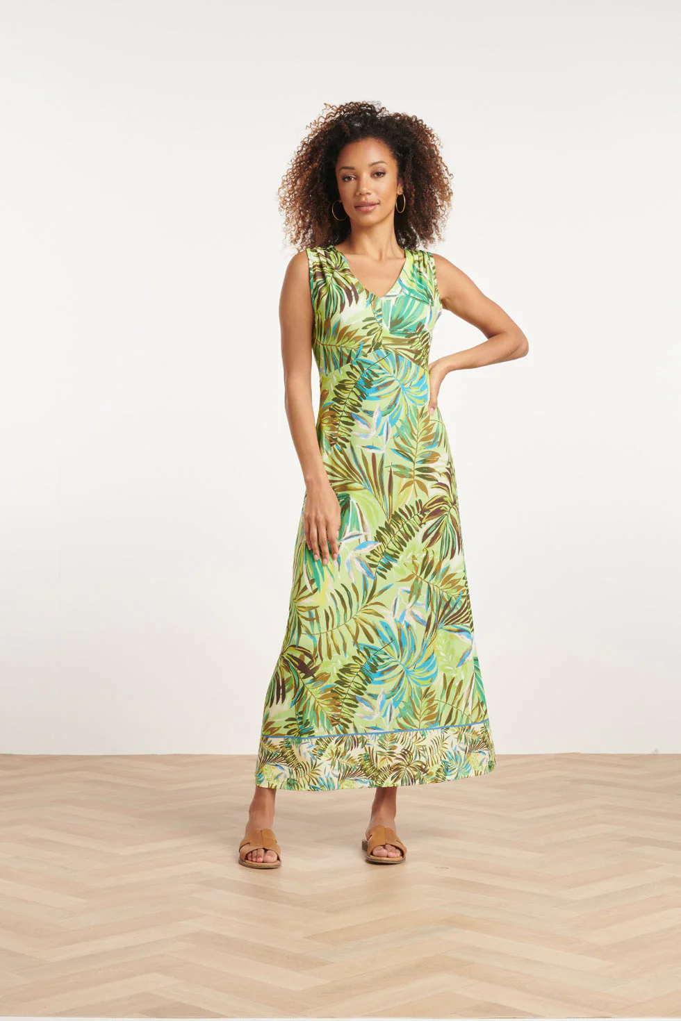 Smashed Lemon 24145 comfortabele stretch maxi zomerjurk met bladerenprint |