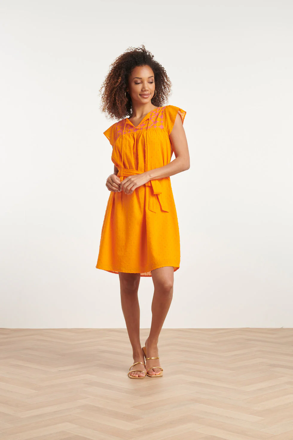 Smashed Lemon 24128 vrolijke korte mouwen jurk |