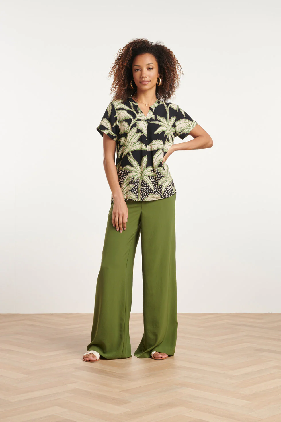 Smashed Lemon 24088 losvallende wijde broek met elastische achterkantwarm mos |