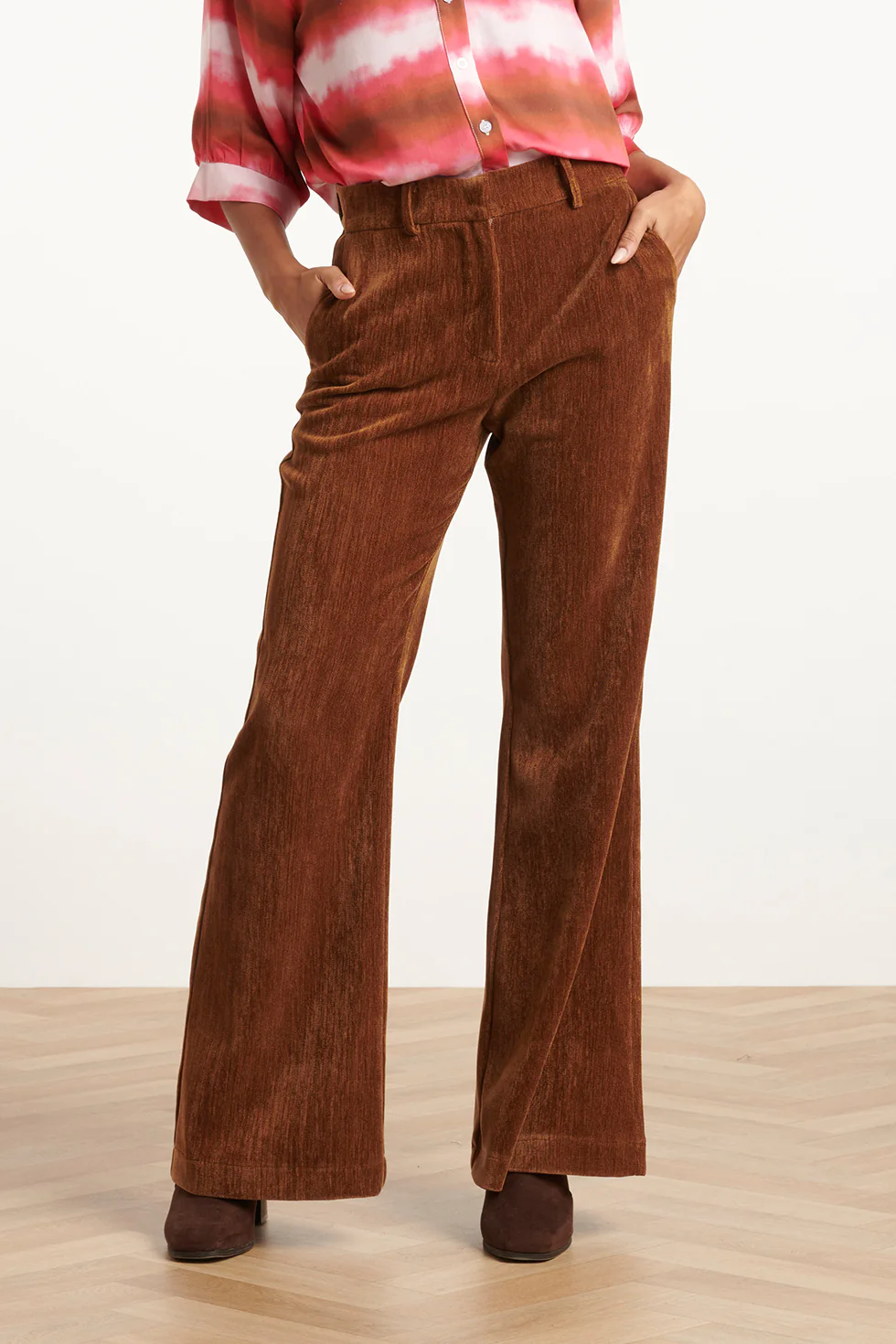 Smashed Lemon Retro chic bruine flared broek |