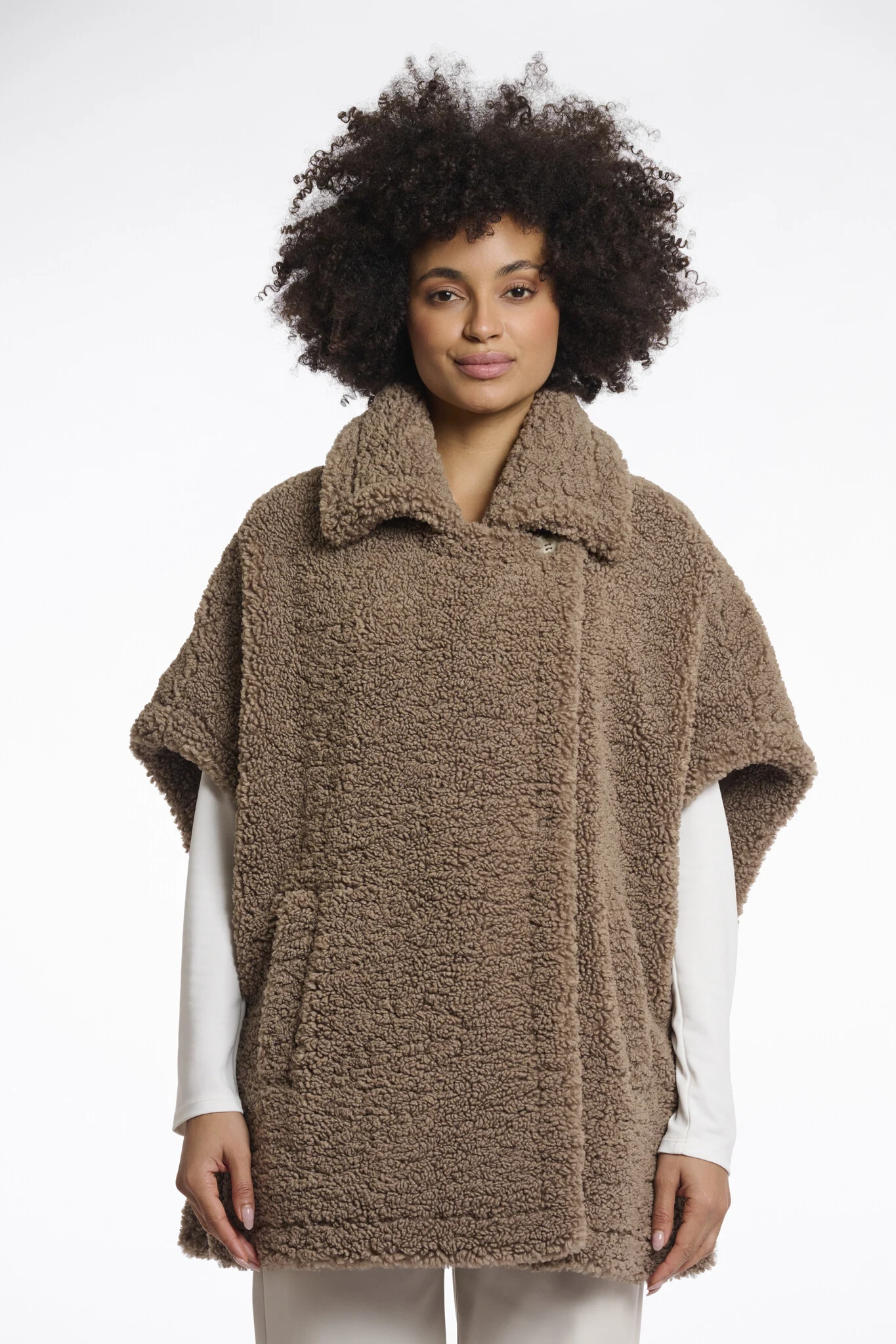Rino & Pelle Luca.7002512 rino en pelle teddy cape toffee