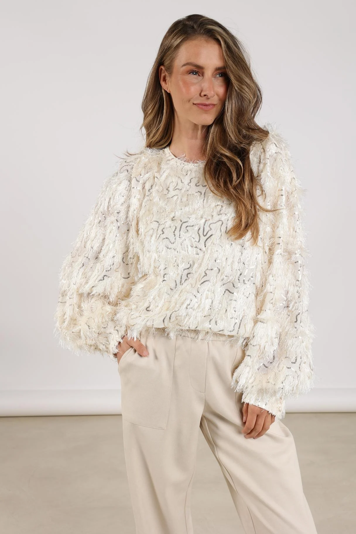 Nukus Nkf01011 17 jade top off white