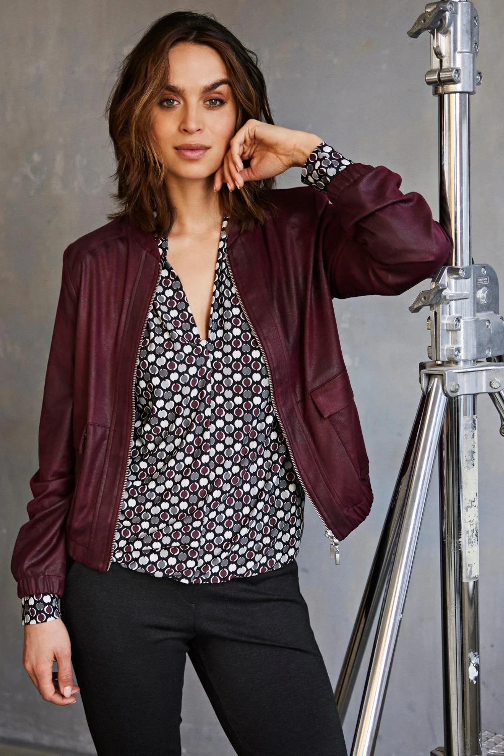 Helena Hart 7629 bomba biker wine