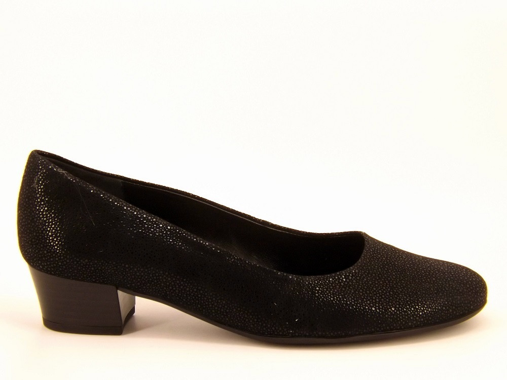 Dames Gabor Sleehakken online kopen? Vergelijk op Schoenen.nl Gabor Korte laarzen schwarz, 99.95, kledingwinkel.nl