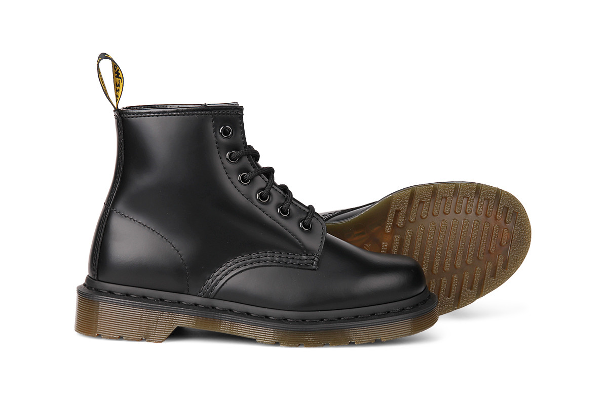 Dr. Martens 101 black smooth