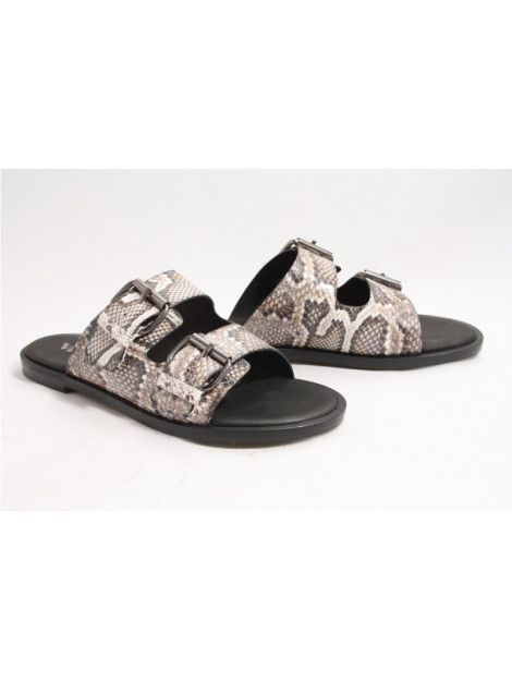 Maddison Dee | VIA VAI beige slippers | VIA VAI